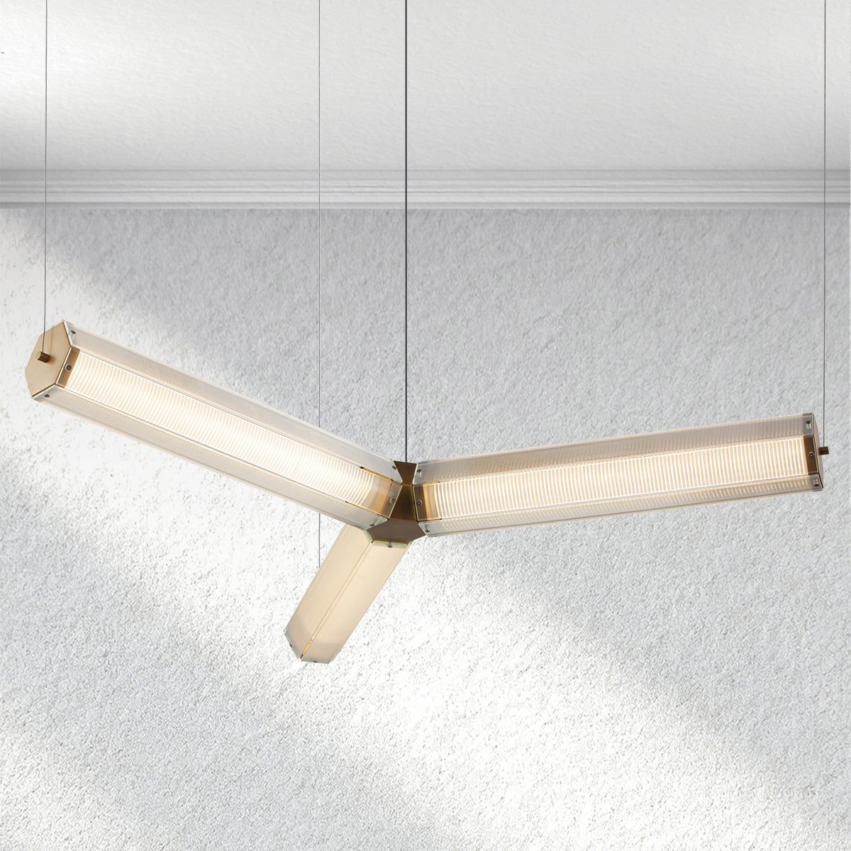 Swaroevan Sunleaf Chandelier
