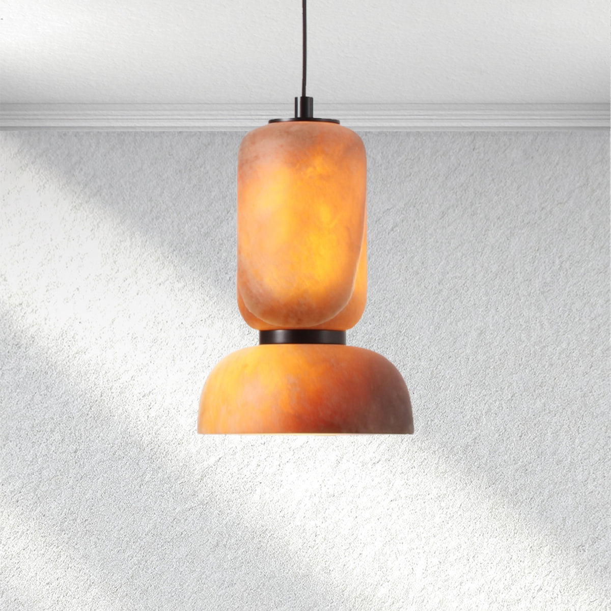 Swaroevan Eterna Vertical Alabaster Pendant