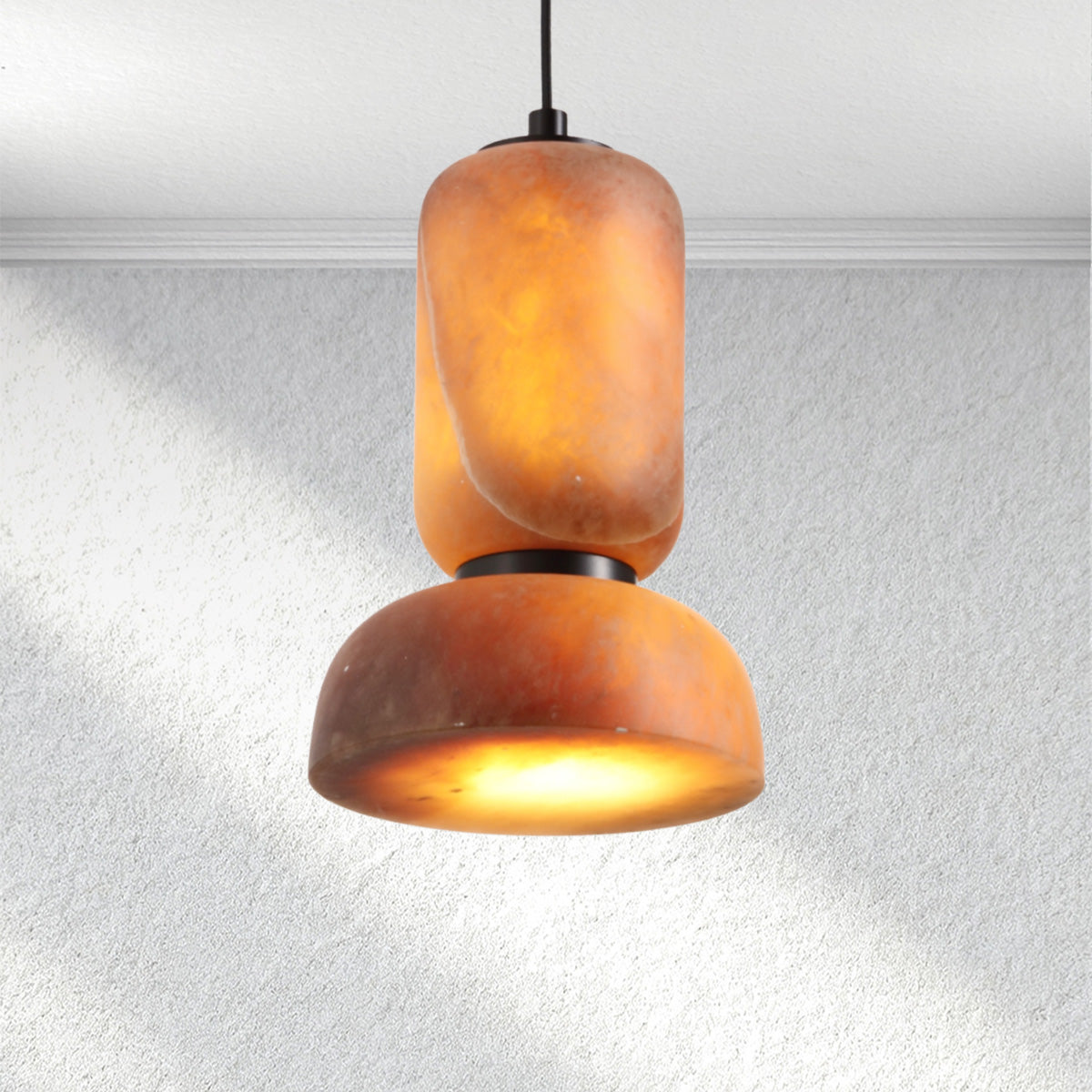 Swaroevan Eterna Vertical Alabaster Pendant