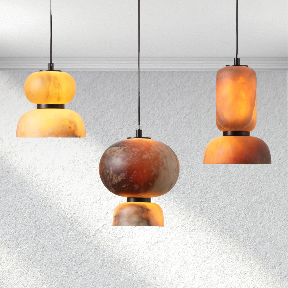 Swaroevan Eterna Vertical Alabaster Pendant